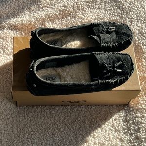 UGG Roni suede shearling loafers size 8.5